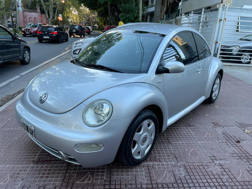 Volkswagen New Beetle Advance 2.0