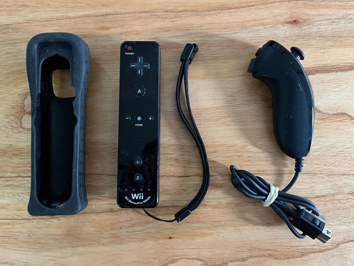 Vendo O Permuto - Wii Remote Plus + Nunchuk Originales