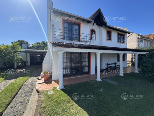 Casa En Venta 3 Dormitorios Pinares - Imagen 2