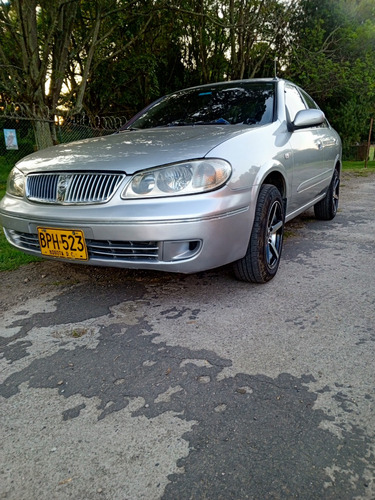 Nissan Almera 2004