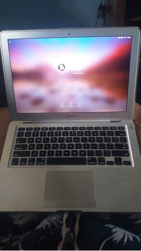 Apple Macbook Air 11' Mc968ll/a (2gb Ram, 64gb Hd, Macos 10.
