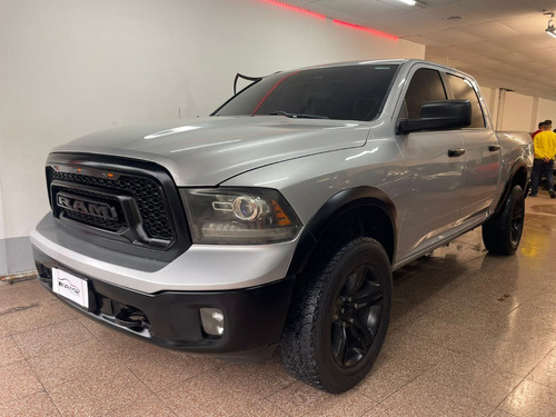 Dodge Ram 1500 Año 2015 Gris