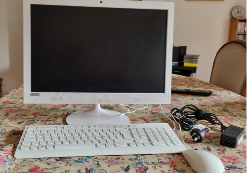 Computadora. Pc All In One Lenevo 330 5005