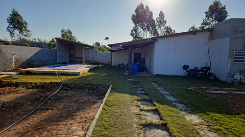 Chácara 1000m2 Com 2 Suites +1 Wc + Area Gourmet E Piscina