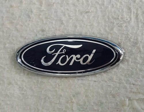 Emblema Logo Insignia Ford Fiesta Move 2011 2012 2013 Foto 6