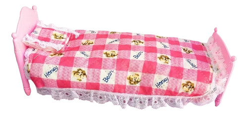 Set Cama Para Muñeca + Colchas + Almohadas X5 Piezas