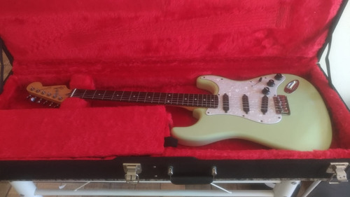 Guitarra Stratocaster Fender Squier - Koreana 1986 (e10)