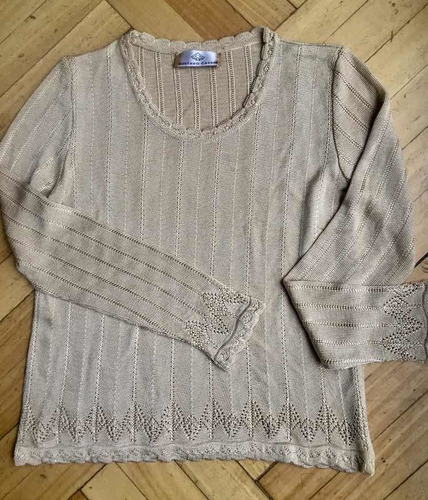 Sweter Seda Gustavo Casin Bordado Color Cobre Claro. Talle 1