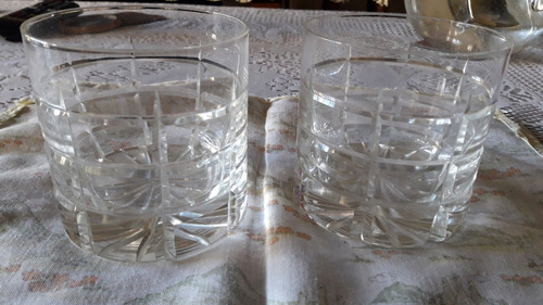 Dos Antiguos Vasos De Whisky