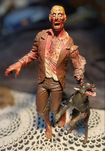 Resident Evil / Crimson Head Zombie / Neca / 