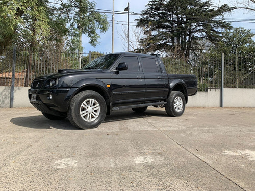 Mitsubishi L200 2010 2.5 Sport Hpe Cab Doble 4x4