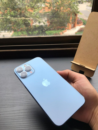 iPhone 13 Pro Max/ Como Nuevo / Azul Sierra / Batería 99%