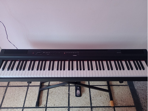 Piano Yamaha P125b 88 Teclas 