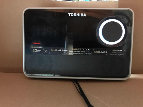 Radio Relógio Toshiba Rr1552mu - Preto Com Defeito Leia Aba