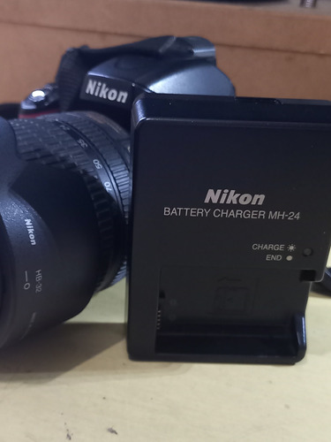 Nikon D5100 + Lente 18-105 Mm   Único Dono. Muito Conservada