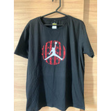 Camiseta Nike Jordan, Tamanho P Modelo Unissex