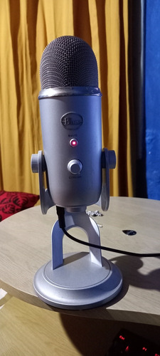 Microfono Blue Yeti Condensador Omnidireccional Usado