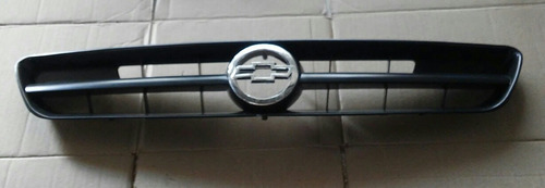 Parrilla Chevrolet Montana Con Emblema Adhesivo 2006 Al 2011 Foto 2
