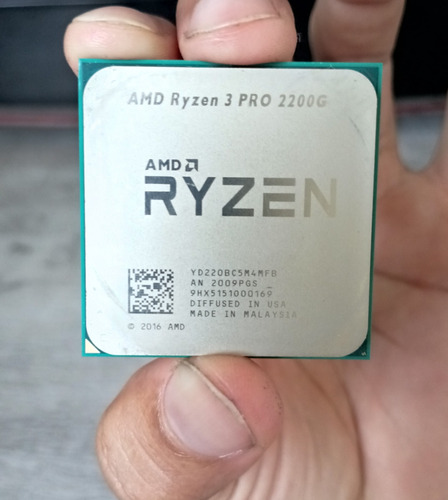 Ryzen 3 Pro 2200g