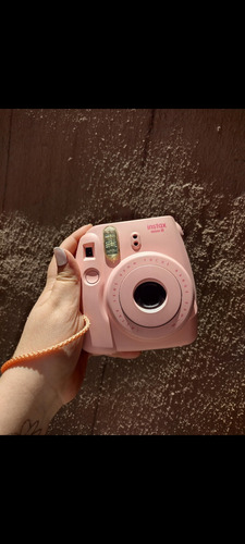 Cámara Instantánea Fujifilm Instax Mini 9 + Accesorios