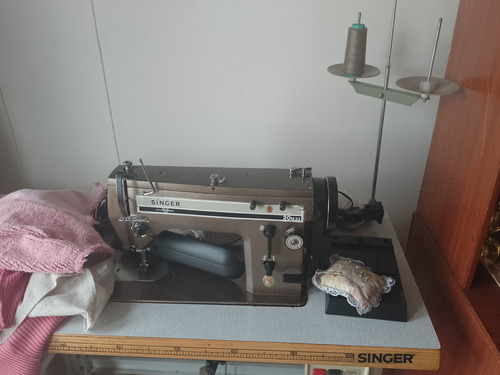 Maquina De Coser Singer 20u33 Más Lámpara De Escritorio 