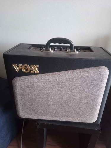 Amplificador Vox Av15