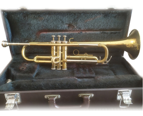Trompete Yamaha Ytr-2330 Bb Laqueado Com Case