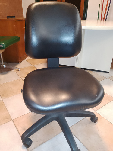 Silla De Oficina Cuero Sintético Giratoria Perfecto Estado