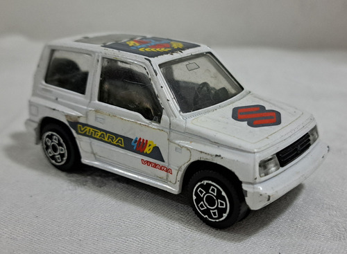 Auto Burago Suzuki Vitara Escala 1/43 Italia G20