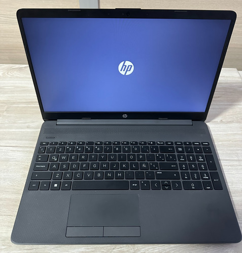 Hp 250 G8, 15  Intel Core I5 11 Gen, 256 Gb Solido, 8 Gb Ram