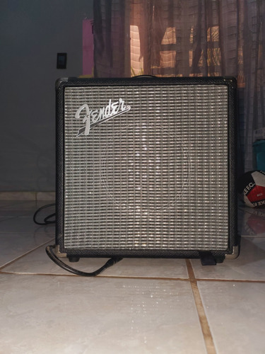 Amplificador Fender Rumble 15