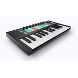 Novation Launchkey Mini Mk3 Controlador 25 Teclas Fader 18c