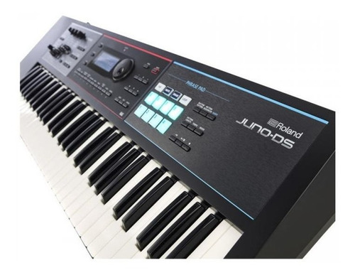 Sintetizador Roland Juno Ds 61 Sampler C/vocoder Y Pads