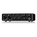 Interfaz De Audio/midi Usb Behringer Umc204 Con Preamplifica