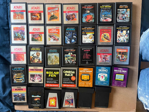 Paquete De 35 Juegos De Atari En Muy Buenas Condiciones