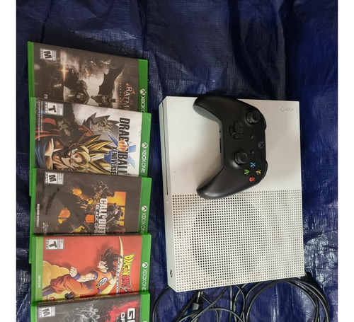 Xbox One S 500gb + 5 Juegos