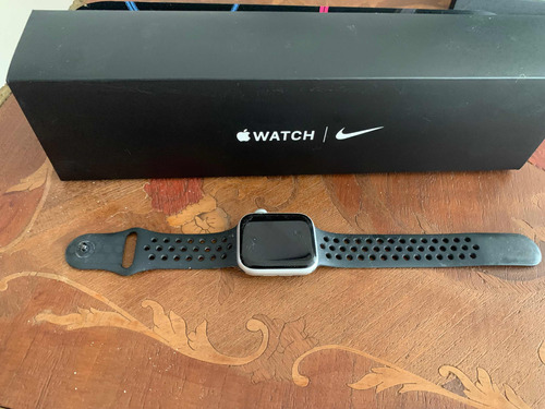 Apple Watch Series 5 (gps, Nike+, 44mm) / 32gb / Mwt62ll/a