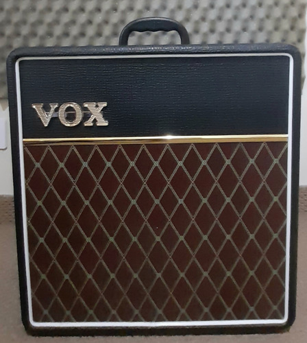 Vox Ac4 12 Impecable,  Muy Poco Uso. Con Su Caja Y Manual
