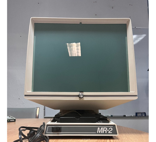 Lector De Microfichas Marca Micrón, Modelo Mr-2 / Xl - 20
