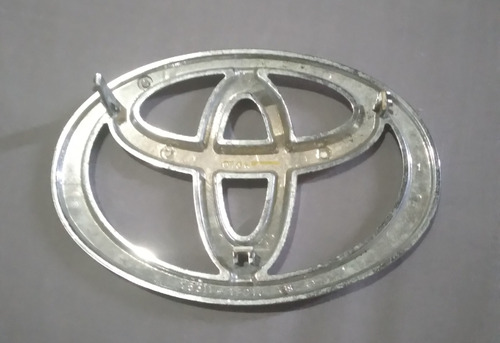 Emblema Toyota Parrilla Delantera Rav4 01 03 Corolla 01 02 Foto 2