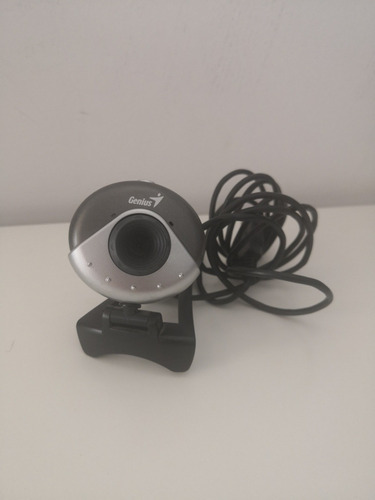 Camara Web Genius Facecam 310 8mpx Usada 