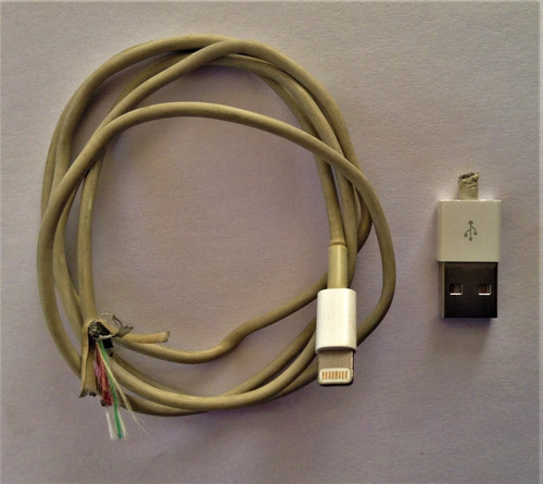 Cable Roto De I-phone/i-pad 2012. Original. Para Repuesto.