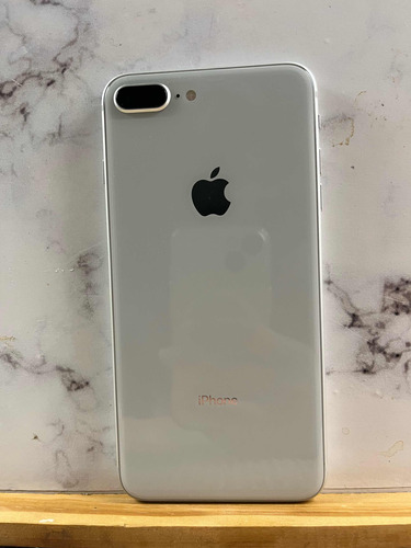 iPhone 8plus 64gb 100% Batería