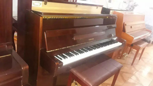 Piano Vertical Yamaha Japonés 