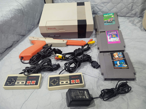 Nintendo Nes Original 1985 + 1 Control + 3 Juegos