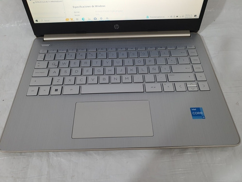 Lap Top Hp Core I3 11th Gen 8 Ram 256 Ssd Excelentes Condici