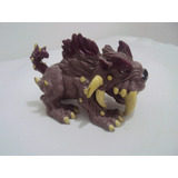 Boneco Pokémon / Digimon Roxo Com Presas 6cm