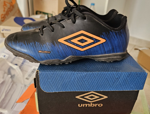 Botines Umbro Cesped Sintetico