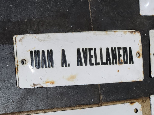 Cartel Antiguo Enlozado De Calle Juan A Avellaneda 
