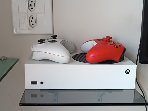 Console Microsoft Xbox Series S 512gb Com Controle Adicional Cor Pulse Red